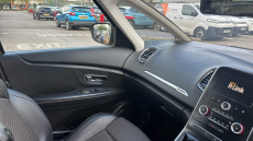 Renault Scenic 1.2 TCE Dynamique Nav 5dr Petrol Estate